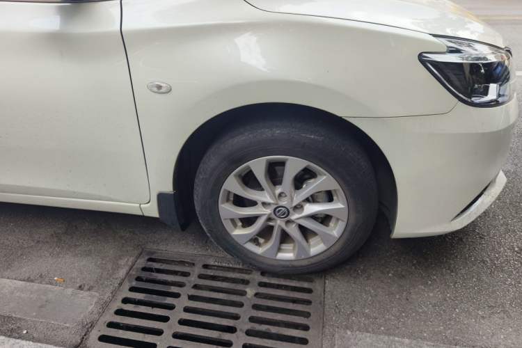 Used Nissan Sylphy 2022 Classic 1.6XE CVT Comfort Edition Right Front Wheel Hub