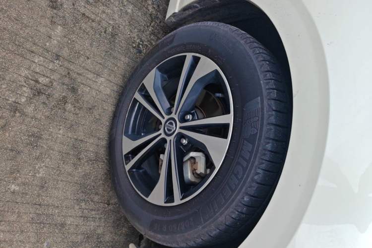 Used Nissan Sylphy 2022 1.6XE CVT Comfort Edition Right Front Wheel Hub