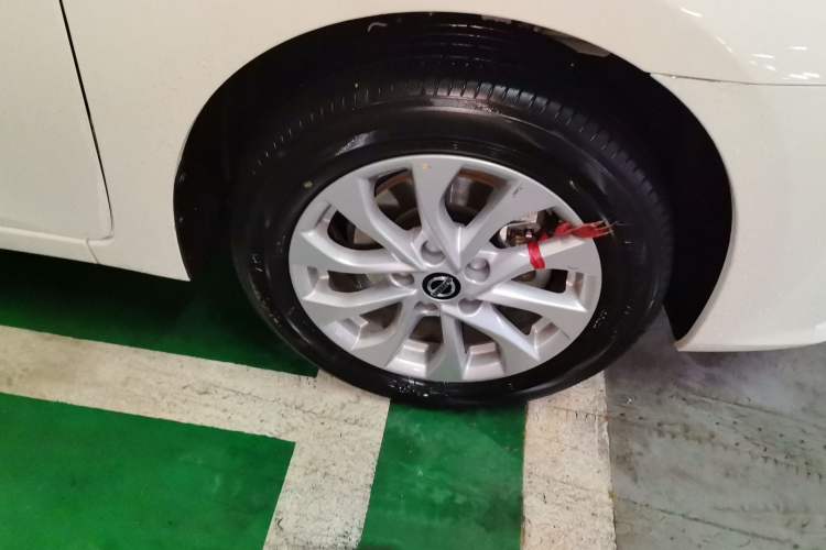 Used Nissan Sylphy 2022 Classic 1.6XE CVT Comfort Edition Right Front Wheel Hub