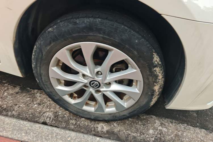 Used Nissan Sylphy 2022 Classic 1.6XL CVT Luxury Edition Right Front Wheel Hub
