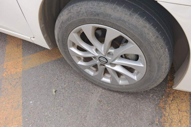 Used Nissan Sylphy 2022 Revised Version Classic 1.6XL CVT Luxury Edition Right Front Wheel Hub