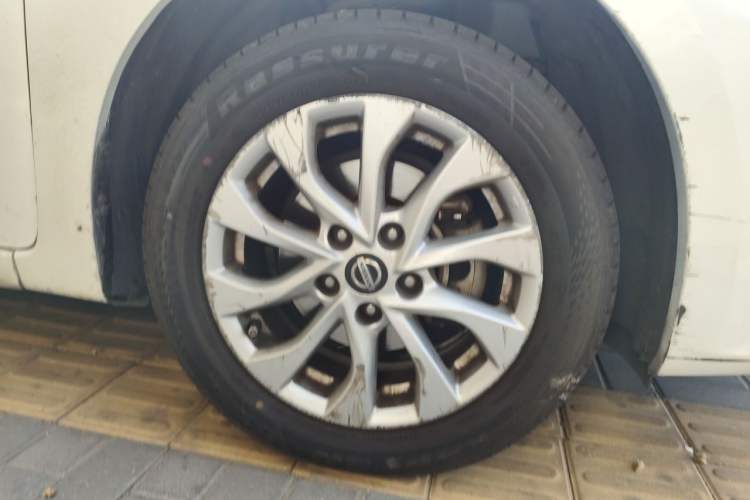 Used Nissan Sylphy 2022 Classic 1.6XL CVT Luxury Edition Right Front Wheel Hub