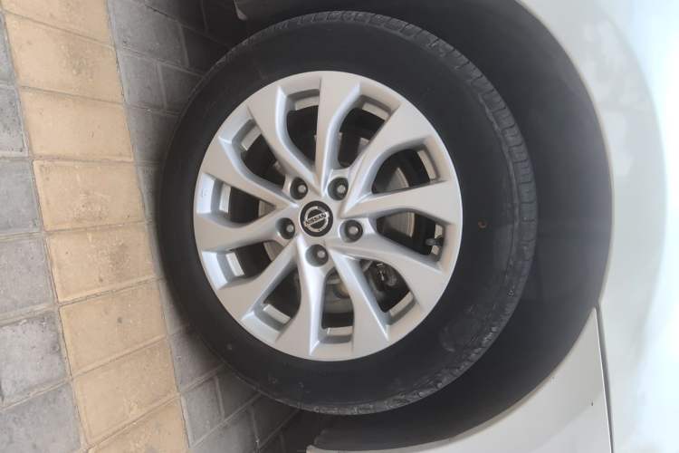 Used Nissan Sylphy 2022 Classic 1.6XL CVT Luxury Edition Right Front Wheel Hub
