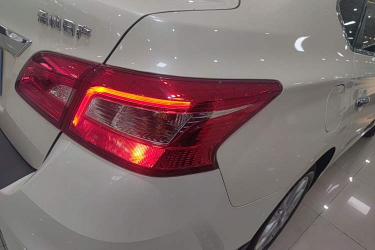 Used Nissan Sylphy 2022 Classic 1.6XE CVT Comfort Edition Right Rear Taillight