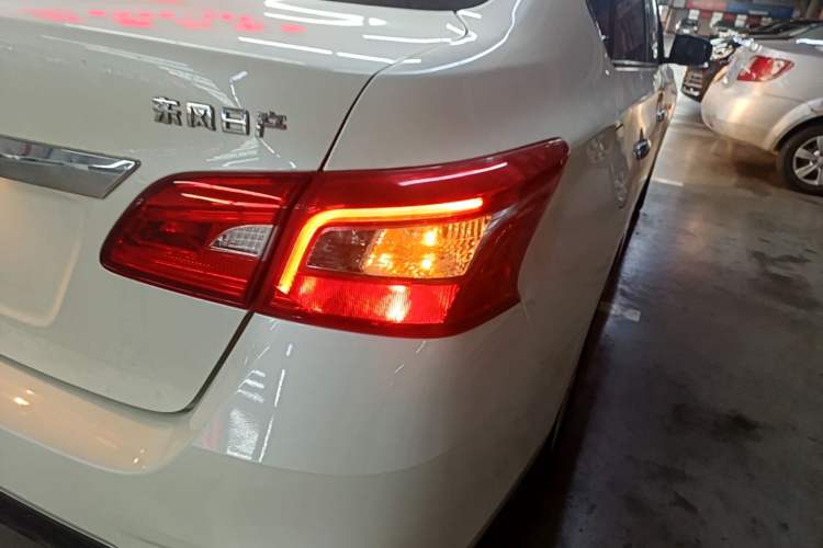 Used Nissan Sylphy 2022 Classic 1.6XL CVT Luxury Edition Right Rear Taillight