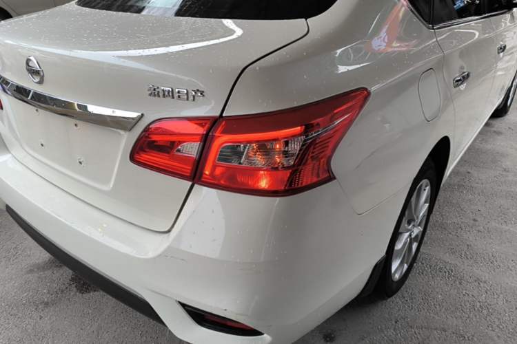 Used Nissan Sylphy 2022 Classic 1.6XL CVT Luxury Edition Right Rear Taillight
