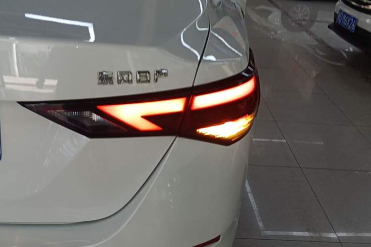Used Nissan Sylphy 2022 1.6L XL CVT Enjoyment Edition Right Rear Taillight