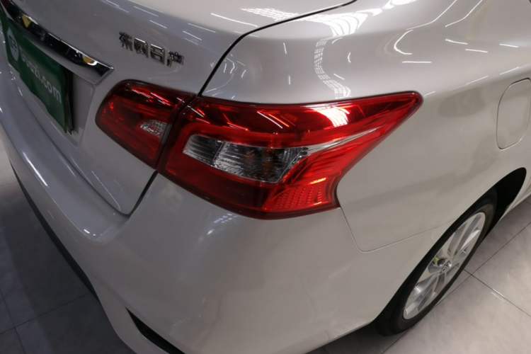 Used Nissan Sylphy 2022 Classic 1.6XL CVT Luxury Edition Right Rear Taillight