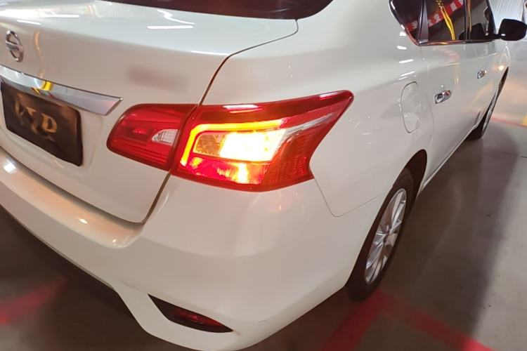Used Nissan Sylphy 2022 Classic 1.6XL CVT Luxury Edition Right Rear Taillight