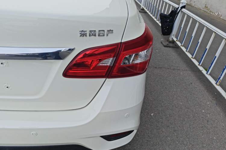 Used Nissan Sylphy 2022 Classic 1.6XL CVT Luxury Edition Right Rear Taillight