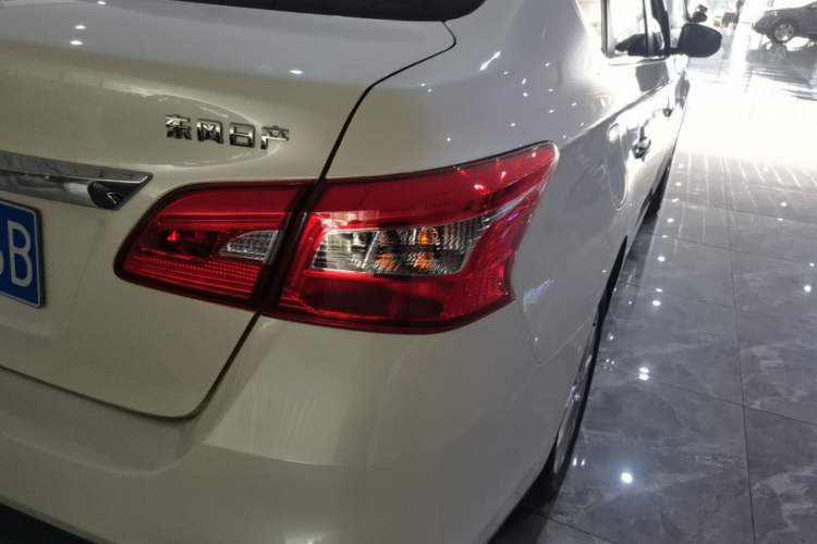 Used Nissan Sylphy 2022 Classic 1.6XL CVT Luxury Edition Right Rear Taillight