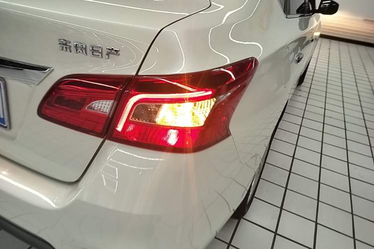 Used Nissan Sylphy 2022 Classic 1.6XE CVT Comfort Edition Right Rear Taillight