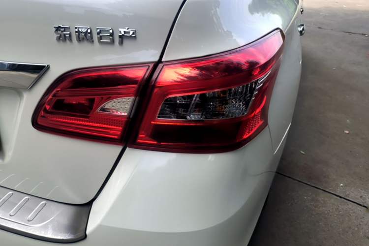 Used Nissan Sylphy 2022 Revised Version Classic 1.6XL CVT Luxury Edition Right Rear Taillight