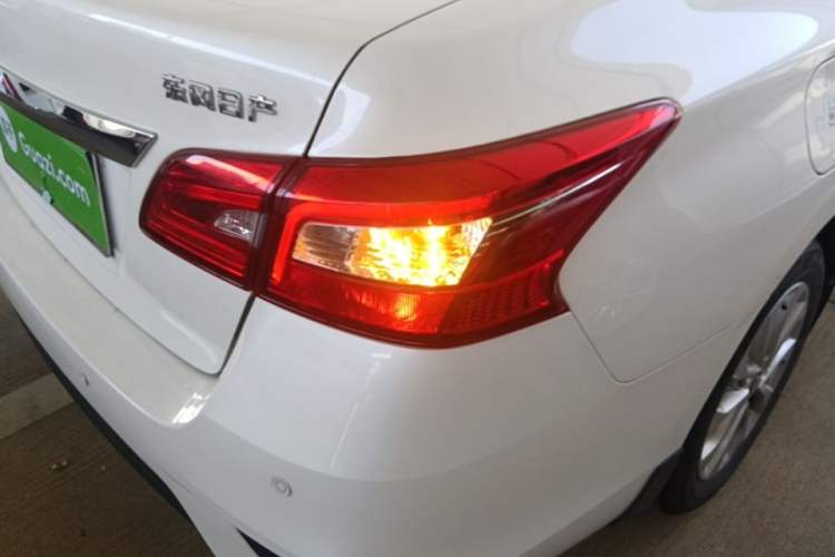Used Nissan Sylphy 2022 Classic 1.6XL CVT Luxury Edition Right Rear Taillight