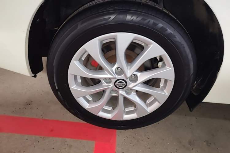 Used Nissan Sylphy 2022 Classic 1.6XL CVT Luxury Edition Right Rear Wheel Hub