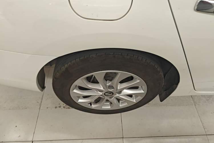 Used Nissan Sylphy 2022 Classic 1.6XL CVT Luxury Edition Right Rear Wheel Hub