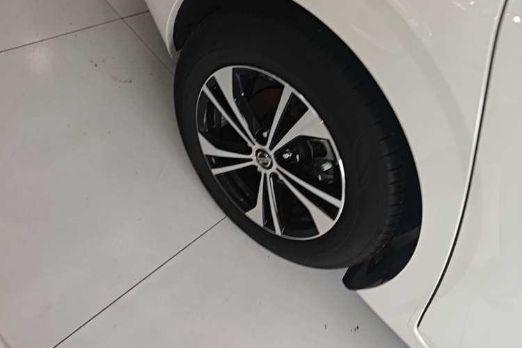 Used Nissan Sylphy 2022 1.6L XL CVT Enjoyment Edition Right Rear Wheel Hub