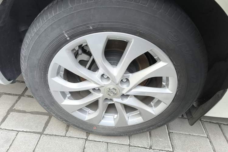 Used Nissan Sylphy 2022 Classic 1.6XE Manual Comfort Edition Right Rear Wheel Hub