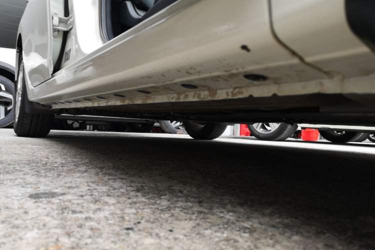 Used Nissan Sylphy 2022 Classic 1.6XL CVT Luxury Edition Right Side Sill