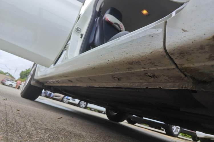 Used Nissan Sylphy 2022 Classic 1.6XE CVT Comfort Edition Right Side Sill