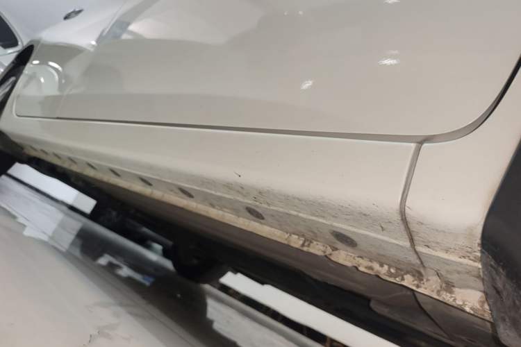 Used Nissan Sylphy 2022 Classic 1.6XL CVT Luxury Edition Right Side Sill