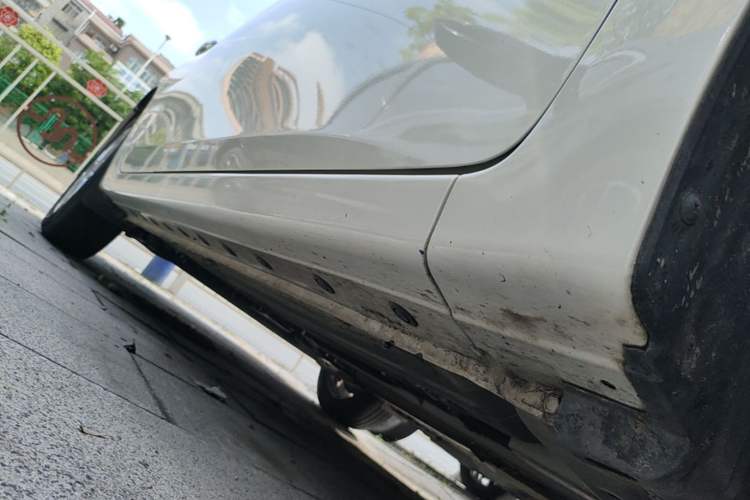 Used Nissan Sylphy 2022 Classic 1.6XE CVT Comfort Edition Right Side Sill