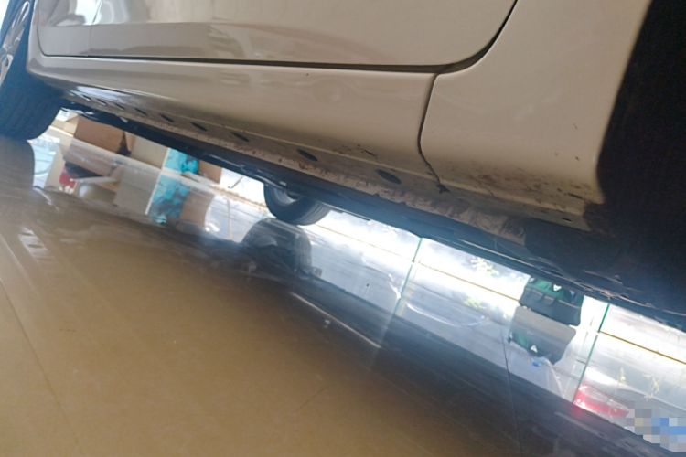 Used Nissan Sylphy 2022 Classic 1.6XE CVT Comfort Edition Right Side Sill