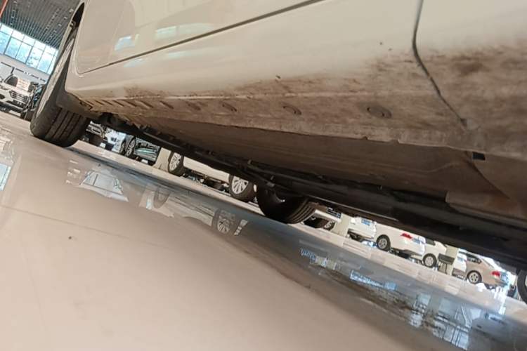Used Nissan Sylphy 2022 Classic 1.6XL CVT Luxury Edition Right Side Sill