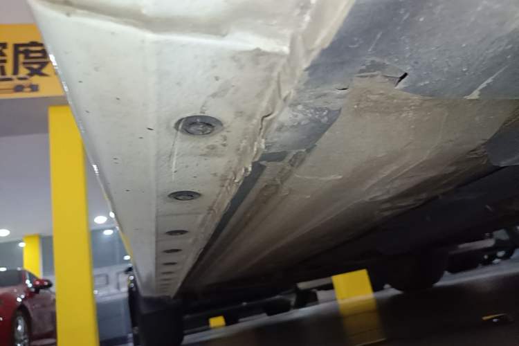 Used Nissan Sylphy 2022 Classic 1.6XE CVT Comfort Edition Right Side Sill