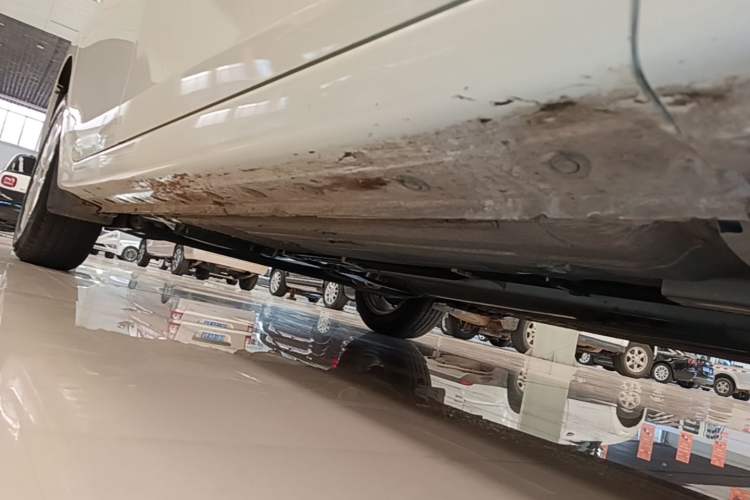 Used Nissan Sylphy 2022 Classic 1.6XL CVT Luxury Edition Right Side Sill
