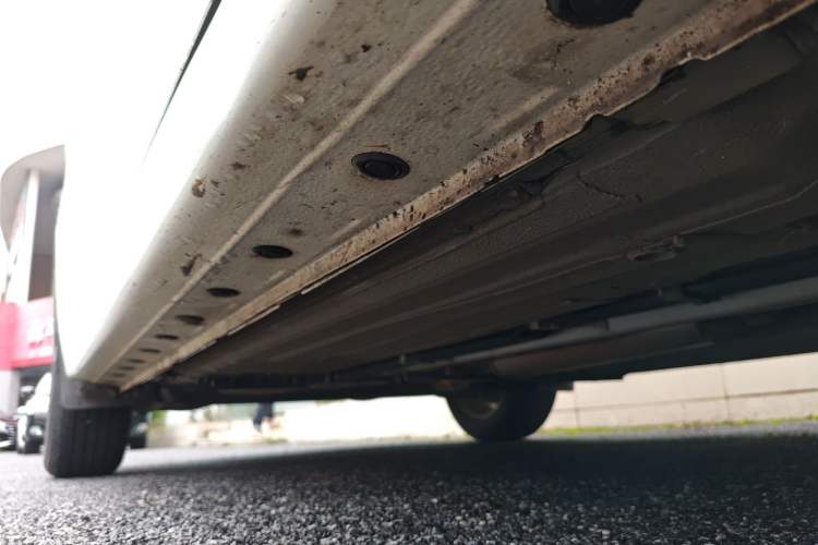 Used Nissan Sylphy 2022 Classic 1.6XL CVT Luxury Edition Right Side Sill
