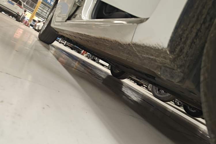 Used Nissan Sylphy 2022 Classic 1.6XL CVT Luxury Edition Right Side Sill