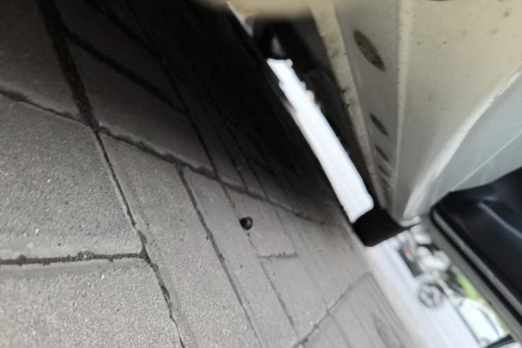 Used Nissan Sylphy 2022 Classic 1.6XE Manual Comfort Edition Right Side Sill