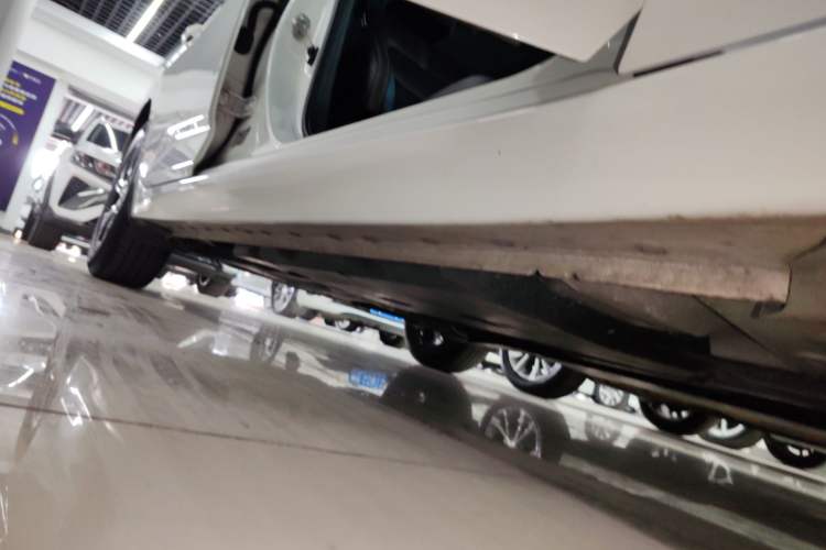 Used Nissan Sylphy 2022 1.6L XL CVT Enjoyment Edition Right Side Sill