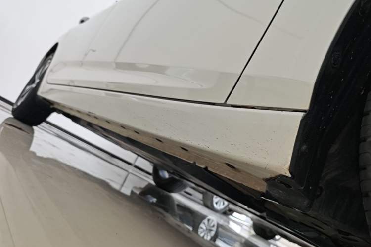 Used Nissan Sylphy 2022 1.6L XL CVT Enjoyment Edition Right Side Sill