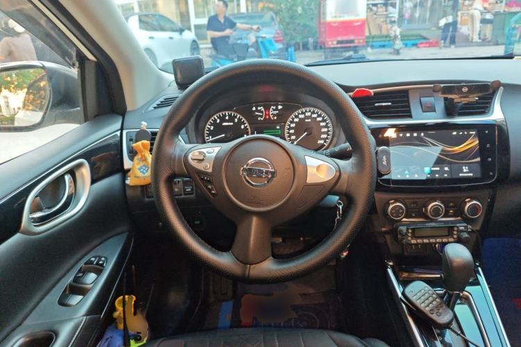 Used Nissan Sylphy 2022 Revised Version Classic 1.6XL CVT Luxury Edition Steering Wheel