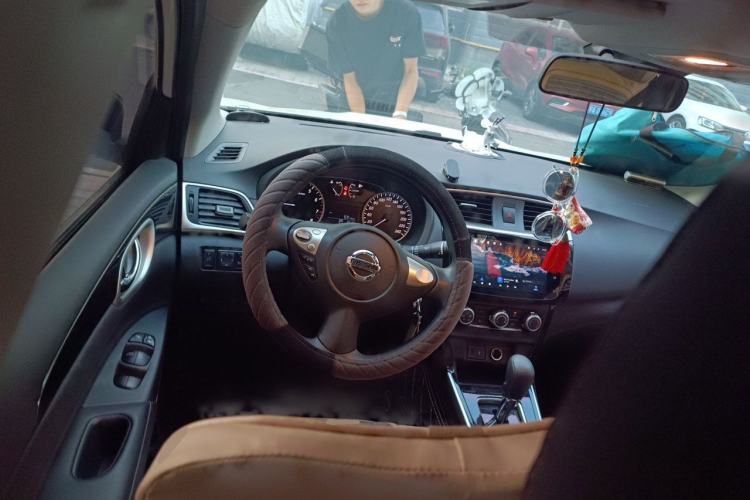 Used Nissan Sylphy 2022 Revised Version Classic 1.6XL CVT Luxury Edition Steering Wheel