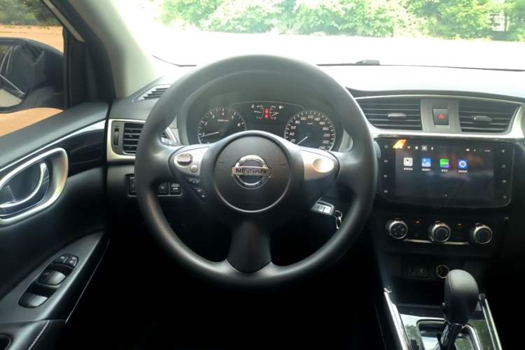 Used Nissan Sylphy 2022 Revised Version Classic 1.6XL CVT Luxury Edition Steering Wheel