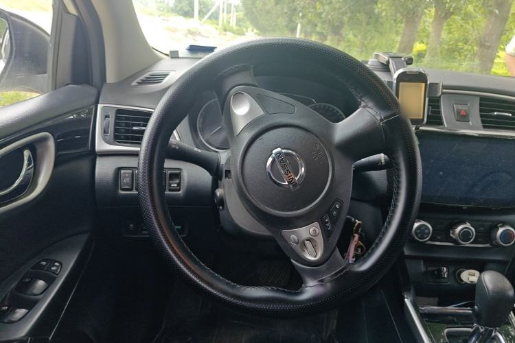 Used Nissan Sylphy 2022 Revised Version Classic 1.6XL CVT Luxury Edition Steering Wheel