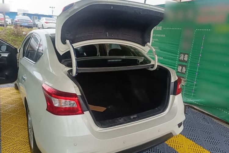Used Nissan Sylphy 2022 Classic 1.6XE CVT Comfort Edition Trunk