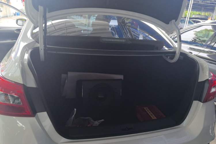 Used Nissan Sylphy 2022 Classic 1.6XE CVT Comfort Edition Trunk