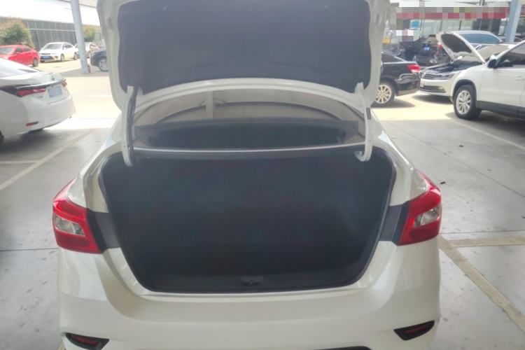 Used Nissan Sylphy 2022 Classic 1.6XE CVT Comfort Edition Trunk