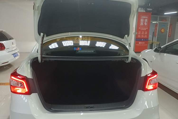 Used Nissan Sylphy 2022 Classic 1.6XE CVT Comfort Edition Trunk