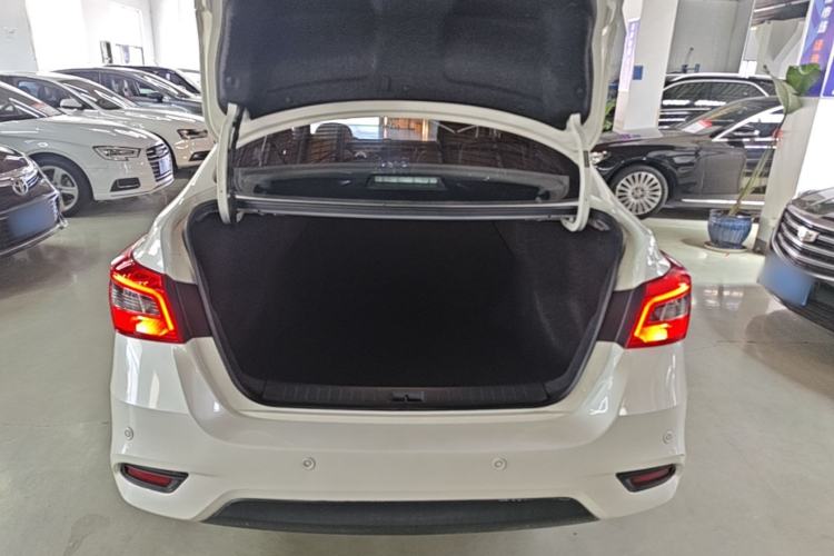 Used Nissan Sylphy 2022 Classic 1.6XE CVT Comfort Edition Trunk