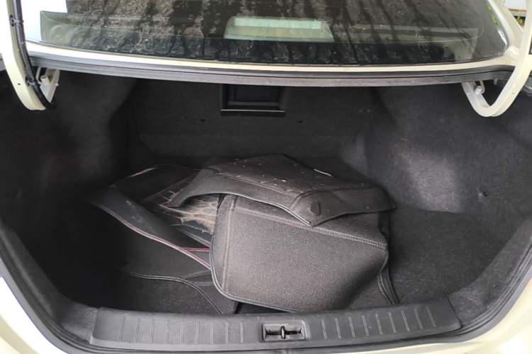 Used Nissan Sylphy 2022 Classic 1.6XL CVT Luxury Edition Trunk
