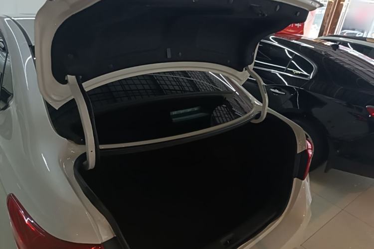 Used Nissan Sylphy 2022 Classic 1.6XL CVT Luxury Edition Trunk