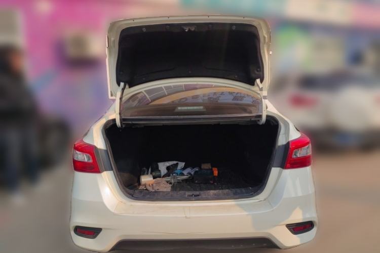Used Nissan Sylphy 2022 Classic 1.6XE CVT Comfort Edition Trunk