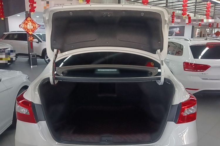 Used Nissan Sylphy 2022 Revised Version Classic 1.6XL CVT Luxury Edition Trunk