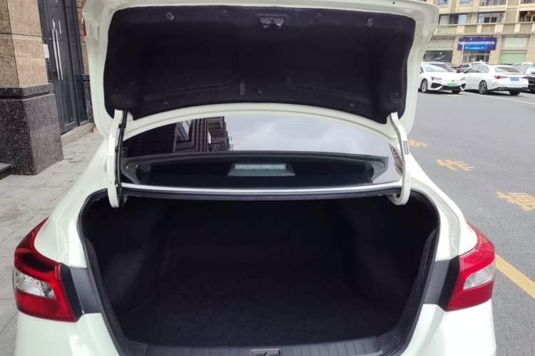 Used Nissan Sylphy 2022 Classic 1.6XE CVT Comfort Edition Trunk