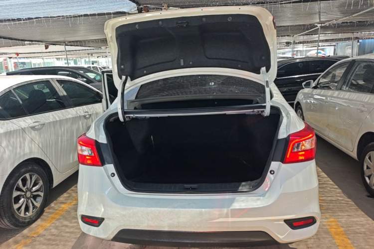 Used Nissan Sylphy 2022 Classic 1.6XE CVT Comfort Edition Trunk